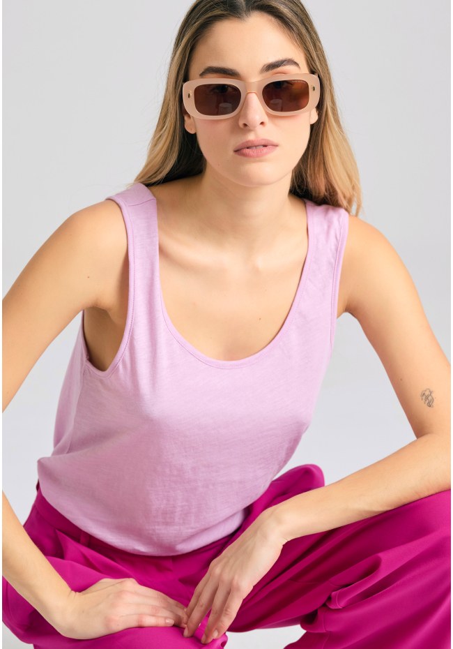 Loose fit παντελόνι με πιέτες στη μέση