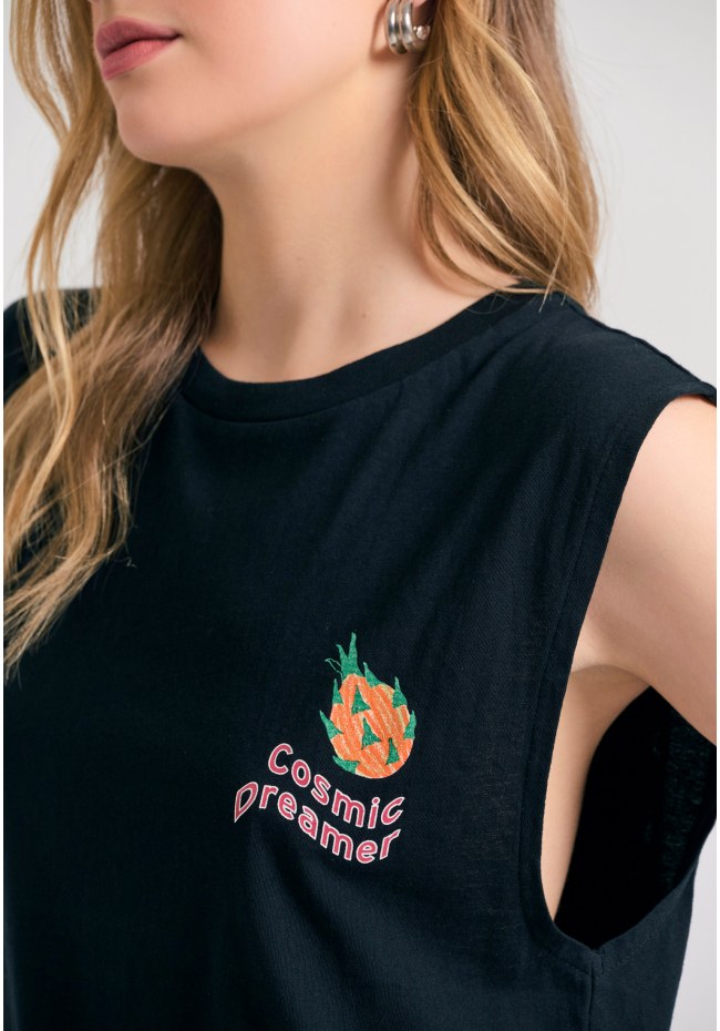 Women's t-shirt with graphic frame print on the back