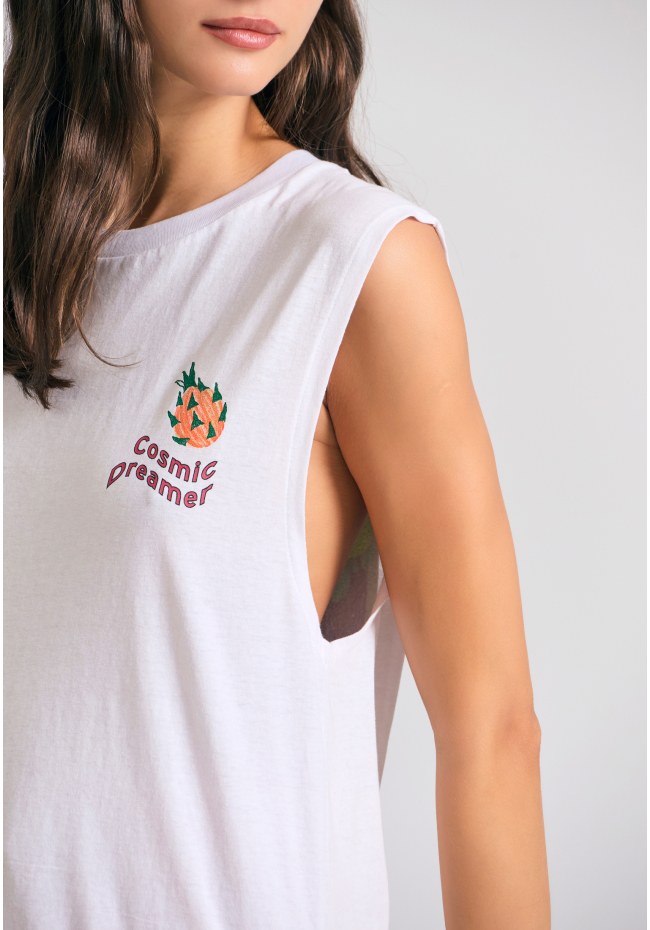 Women's t-shirt with graphic frame print on the back