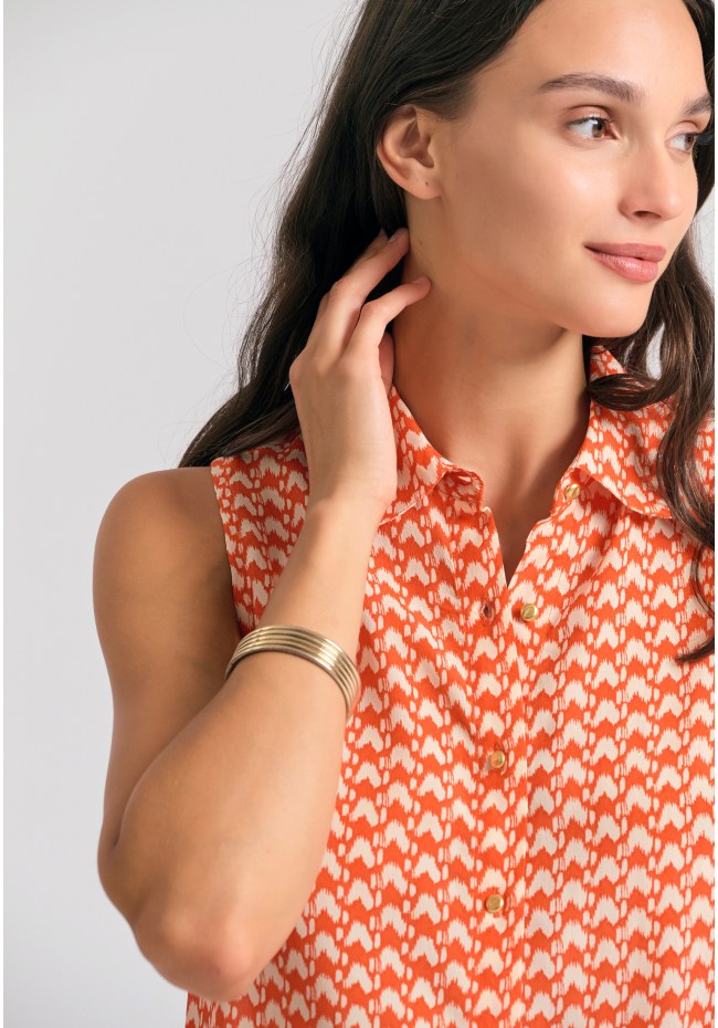 Γυναικείο πουκάμισο με all over τύπωμα