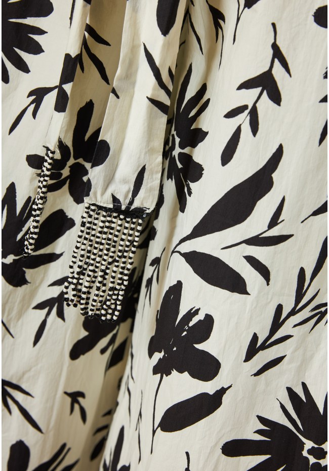Wide leg pants with exotic print