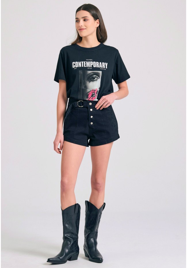 Loose fit t-shirt wirh illusion photographic print