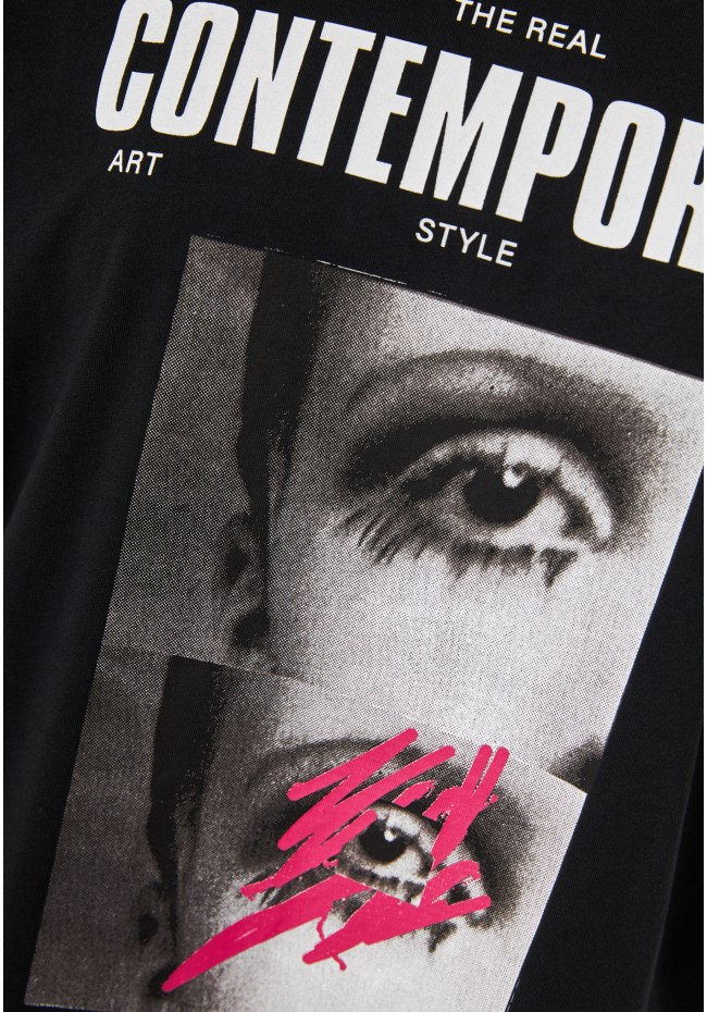 Loose fit t-shirt wirh illusion photographic print
