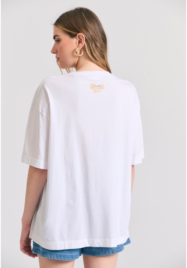 Loose fit t-shirt with colorful photographic print