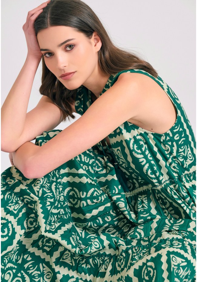 Εμπριμέ μάξι φόρεμα σε ethnic look