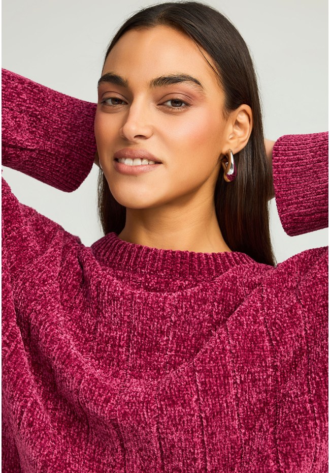 Women's knitted sweater with ribbed finish