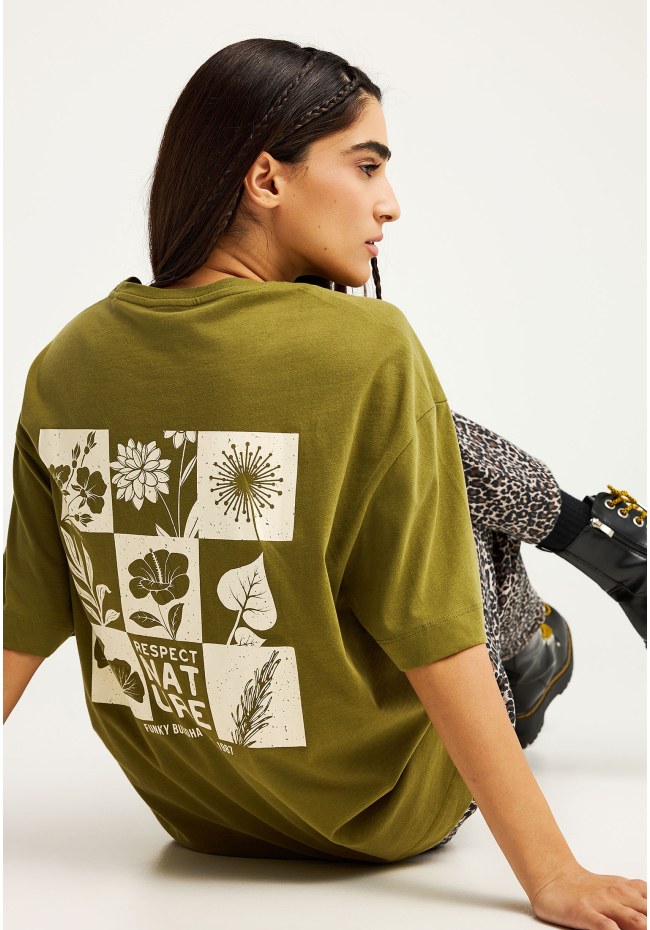 Oversized t-shirt with “Respect Nature” print