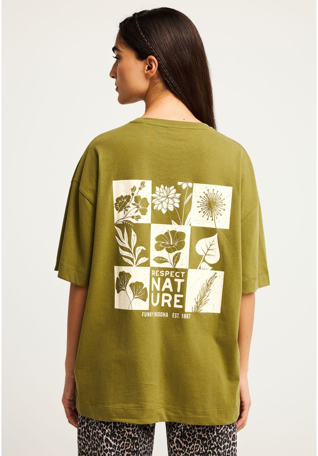 Oversized t-shirt with “Respect Nature” print
