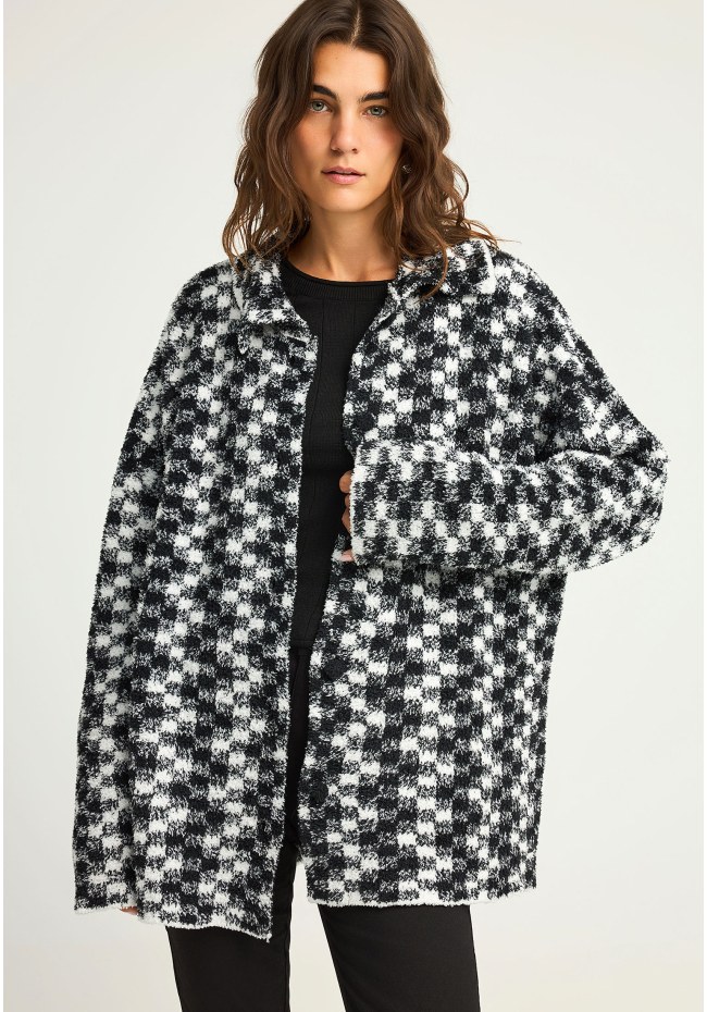 Women's checked cardigan with plush texture