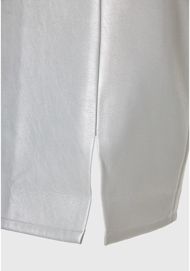 Μίνι φούστα σε ίσια γραμμή