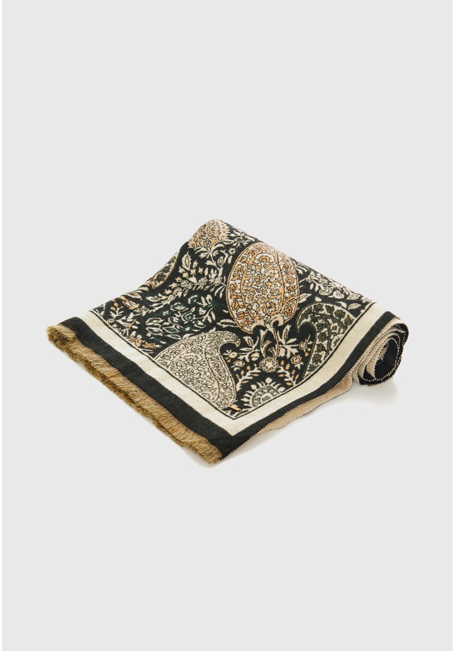 Women's scarf