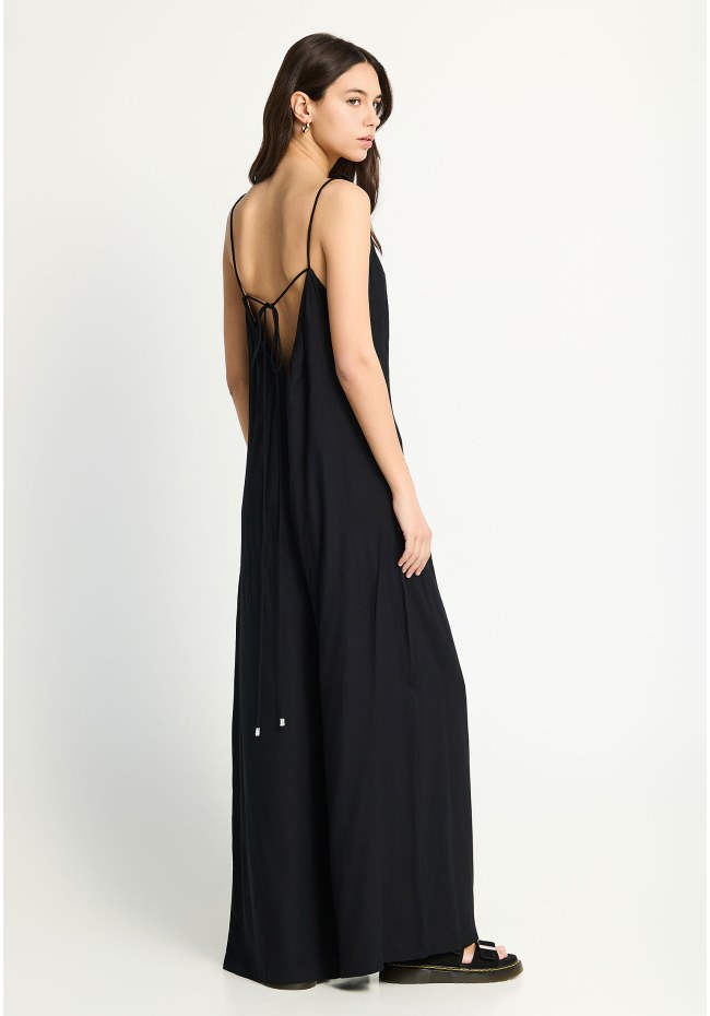 Women's loose fit jumpsuit