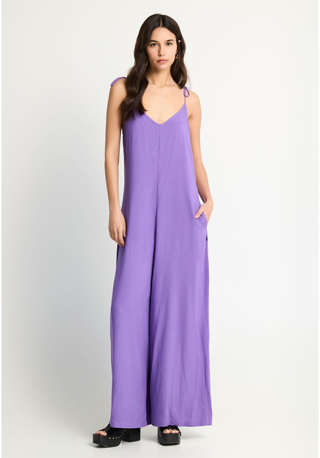 Women's loose fit jumpsuit