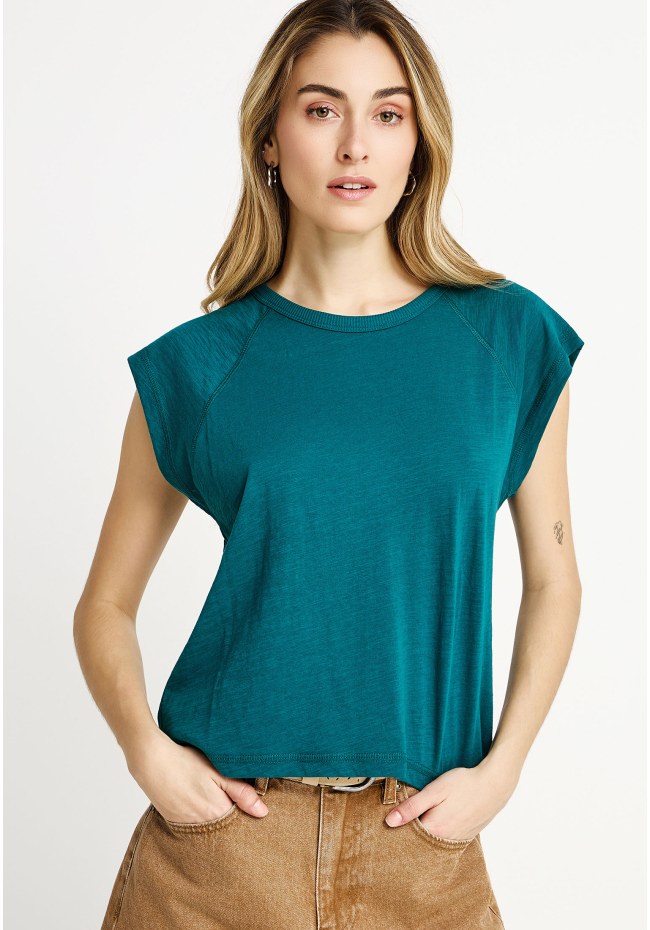 Women's T-shirt - The basics collection