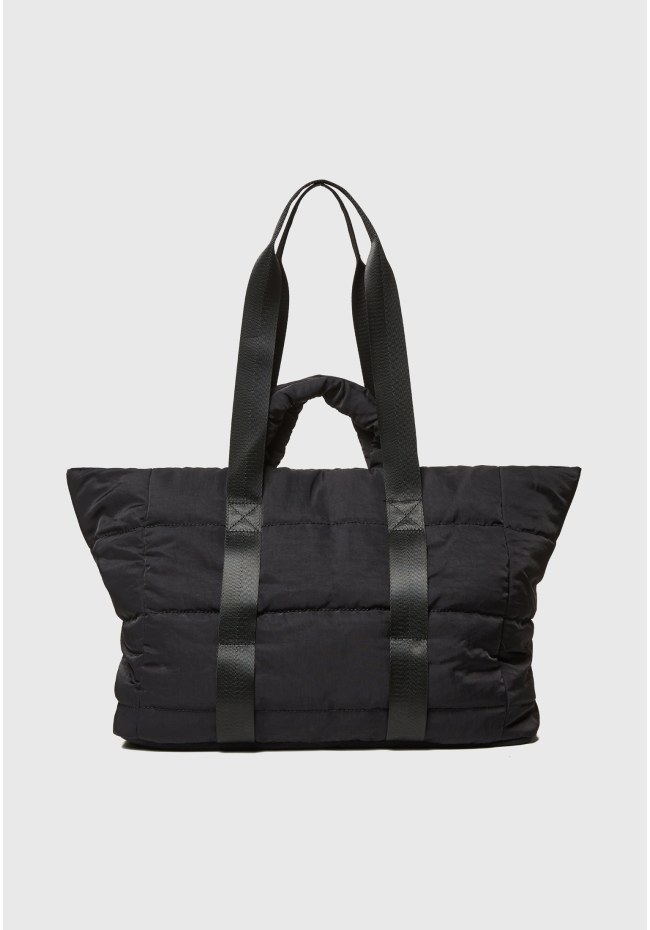 Women's quilted shoulder bag
