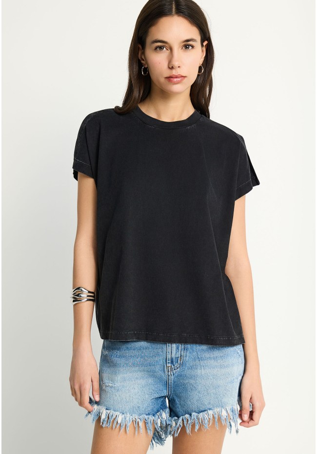 T-shirt με άνοιγμα στο μανίκι
