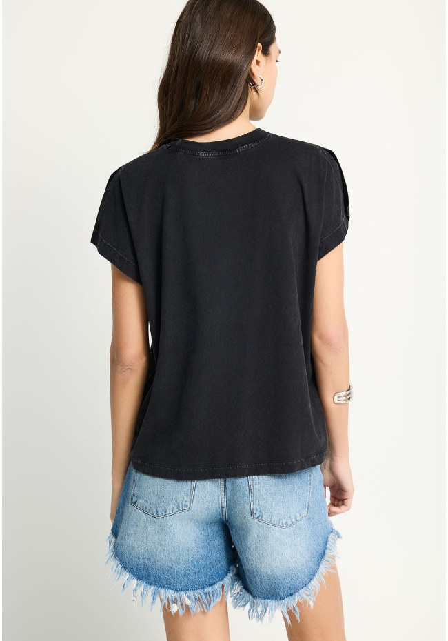 T-shirt με άνοιγμα στο μανίκι