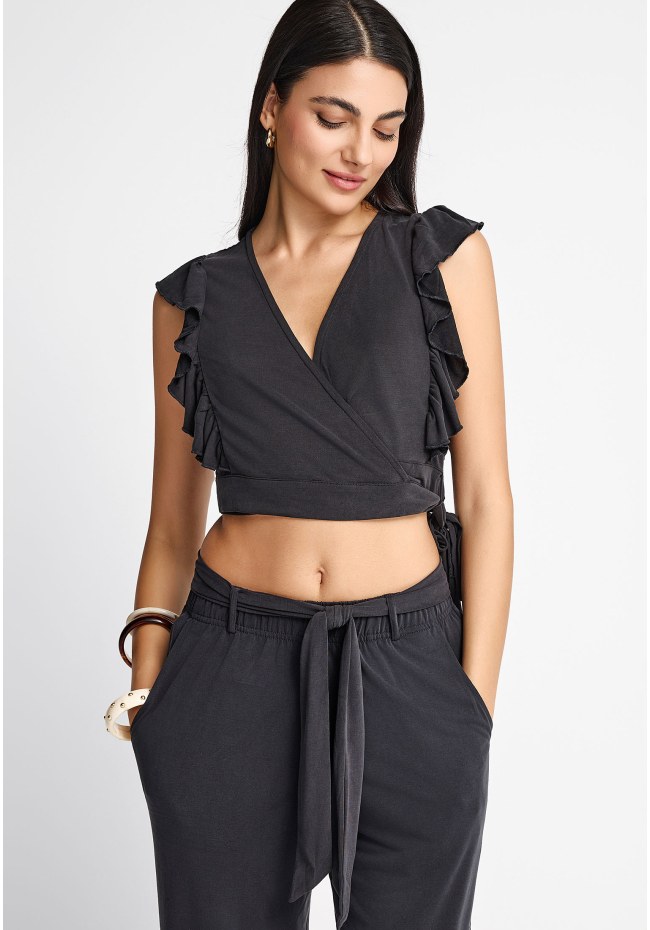 Women's single-color cropped top