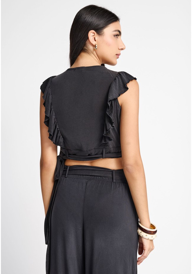 Women's single-color cropped top