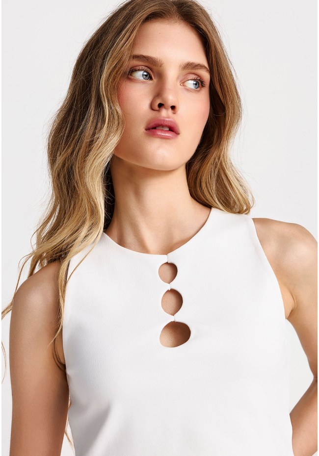 Crop top with front cutout