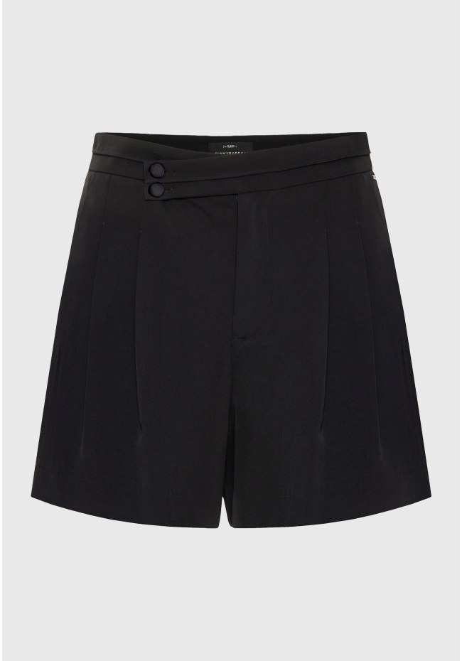 Regular fit pleated shorts