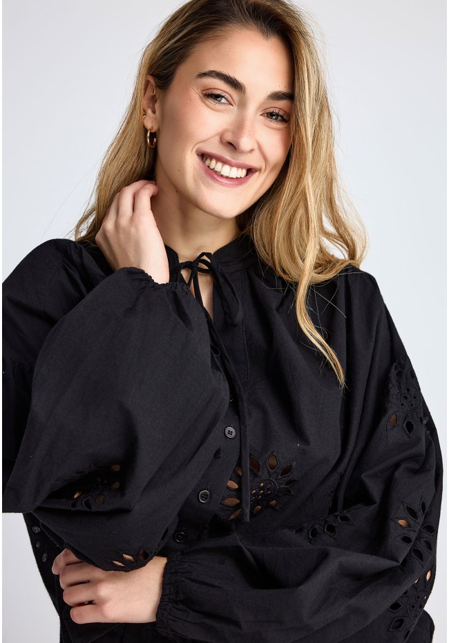 Women's cotton shirt