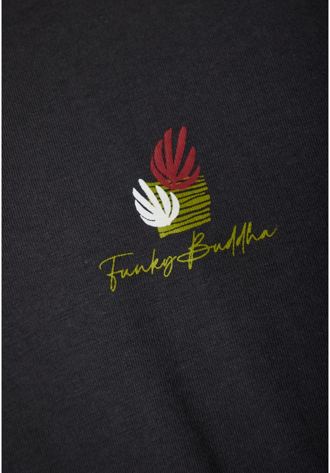 Loose fit t-shirt with artwork print on the back