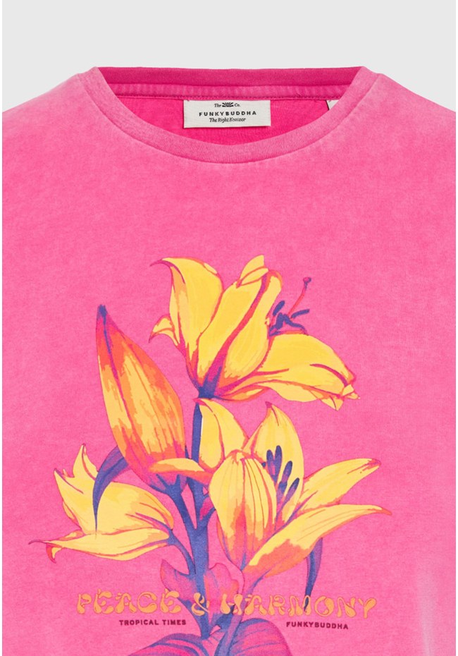 Women's slim t-shirt with print