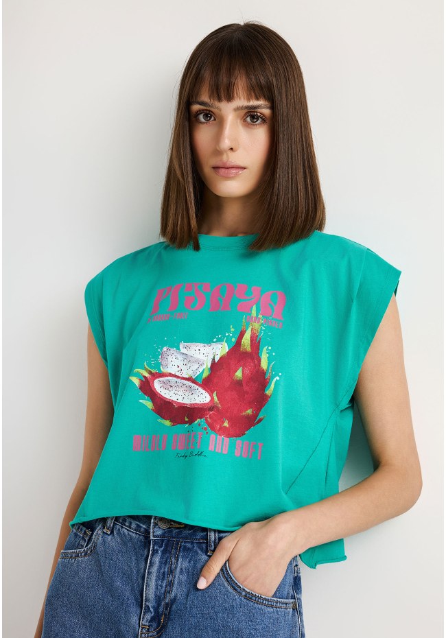 Women's sleeveless t-shirt made of organic cotton