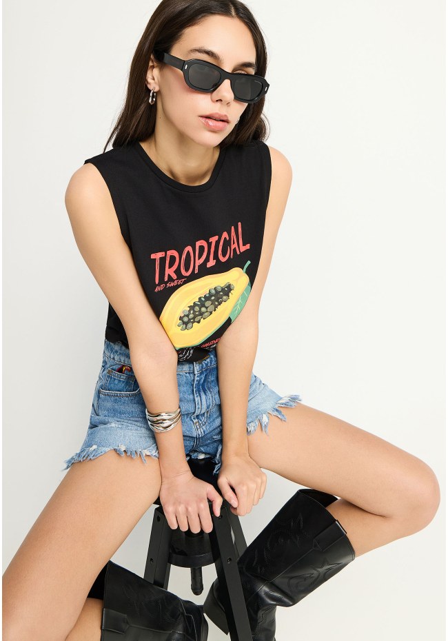 Women's cotton sleeveless top with print