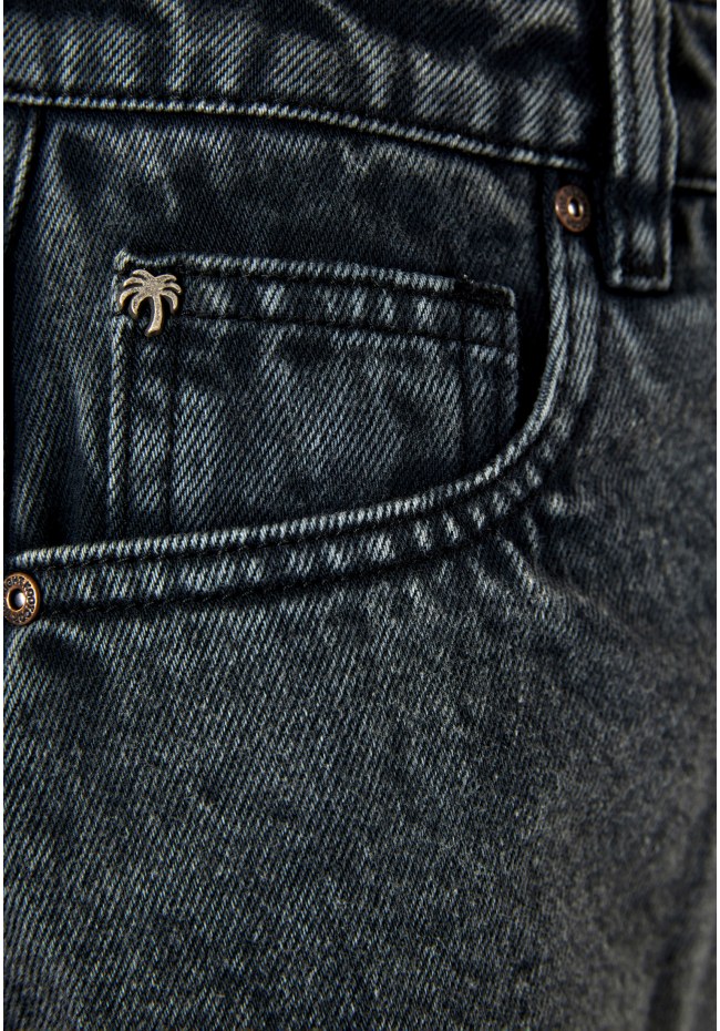 Low-rise denim shorts