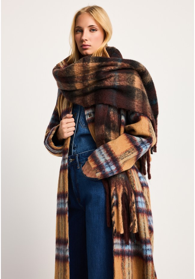 Γυναικείο oversized μακρύ καρό παλτό με χνουδωτή υφή