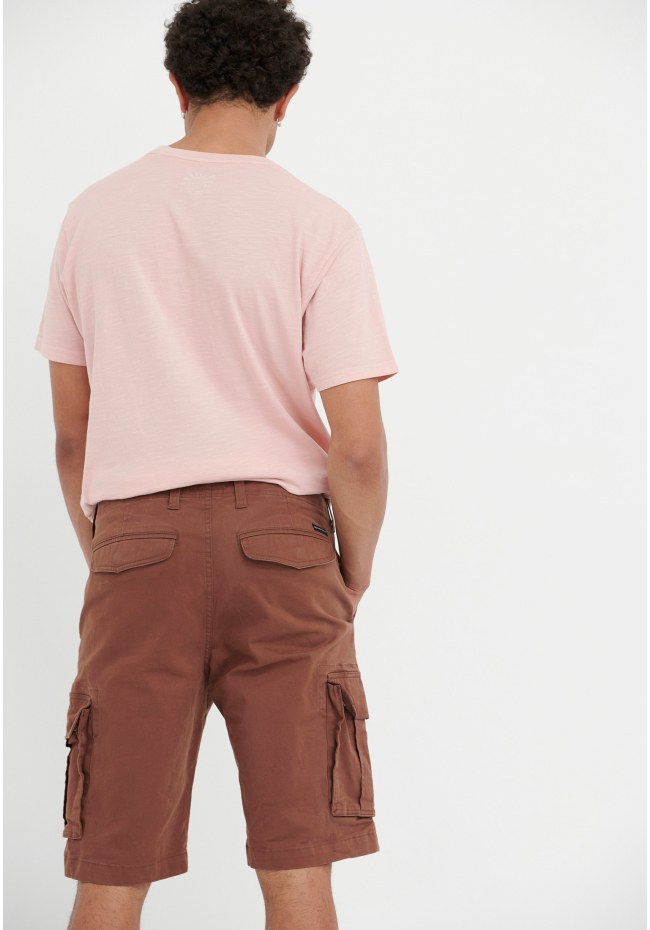 Essential cargo βερμούδα