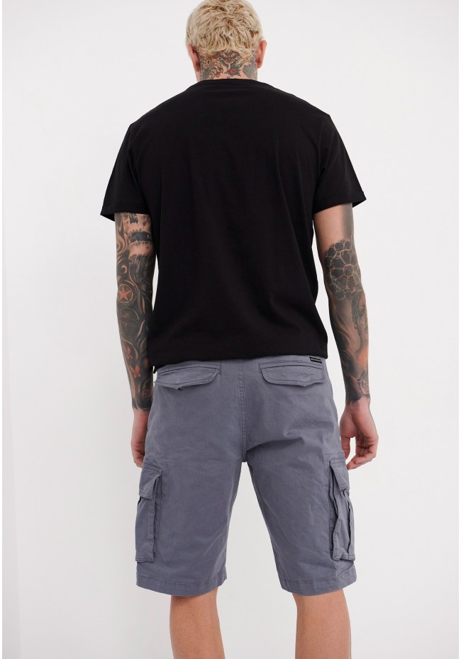 Essential cargo βερμούδα