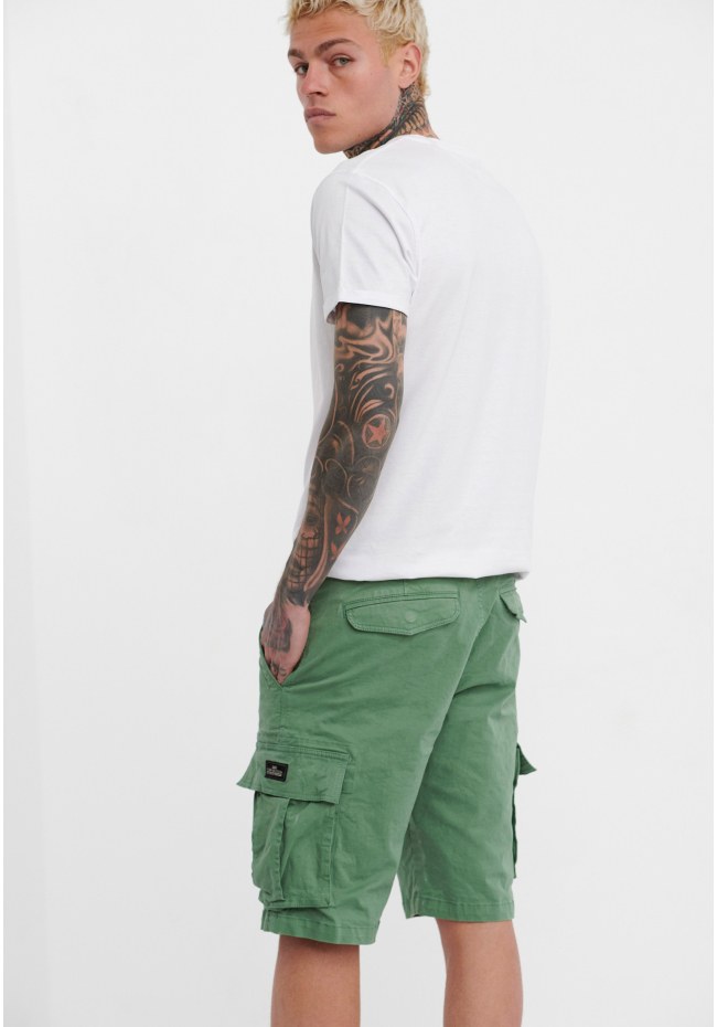 Essential cargo βερμούδα