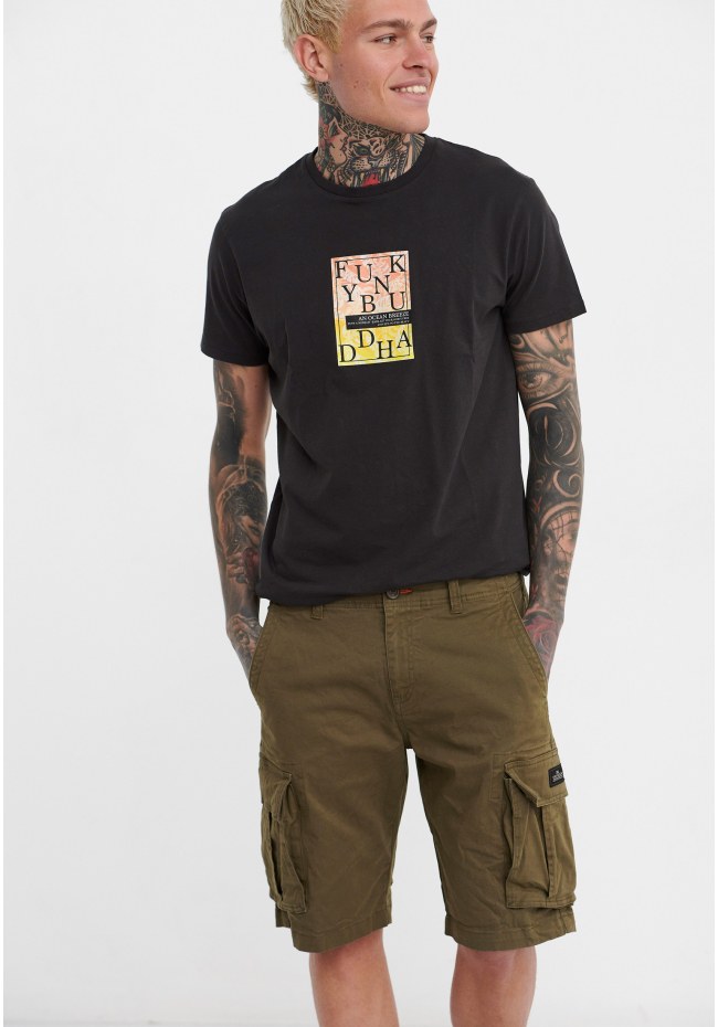 Essential cargo βερμούδα