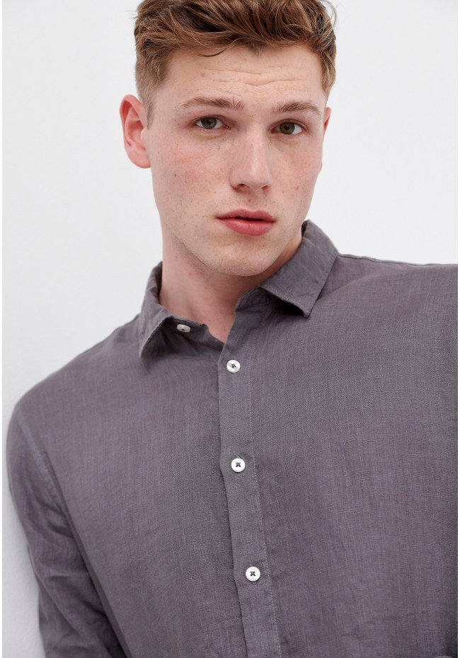 Essentianl linen shirt