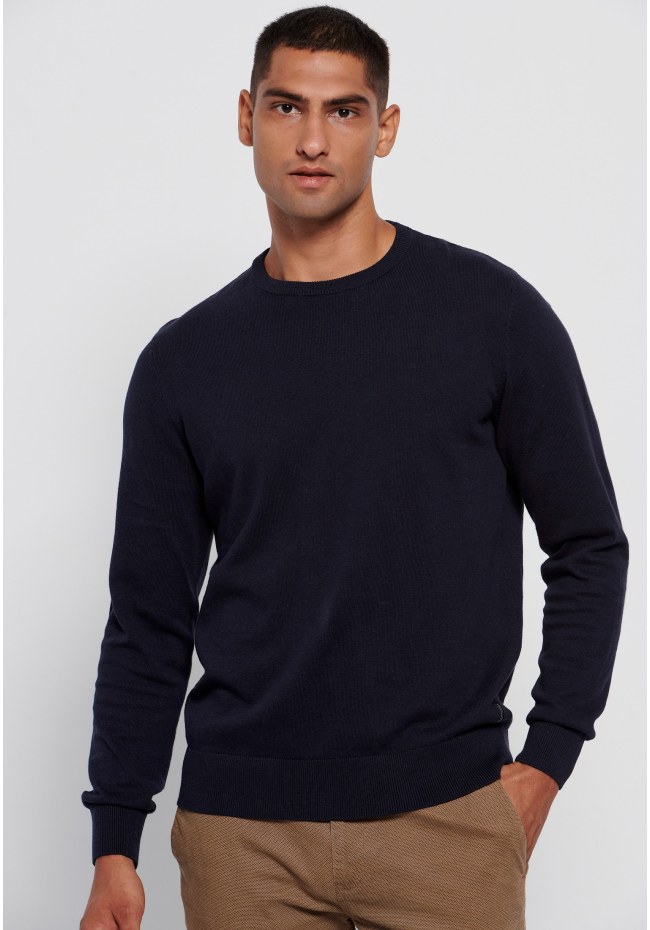 Essential crew neck sweater