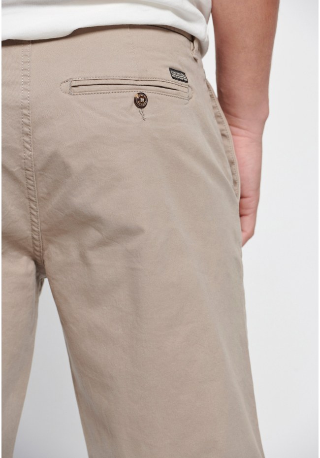 Essential βερμούδα chino