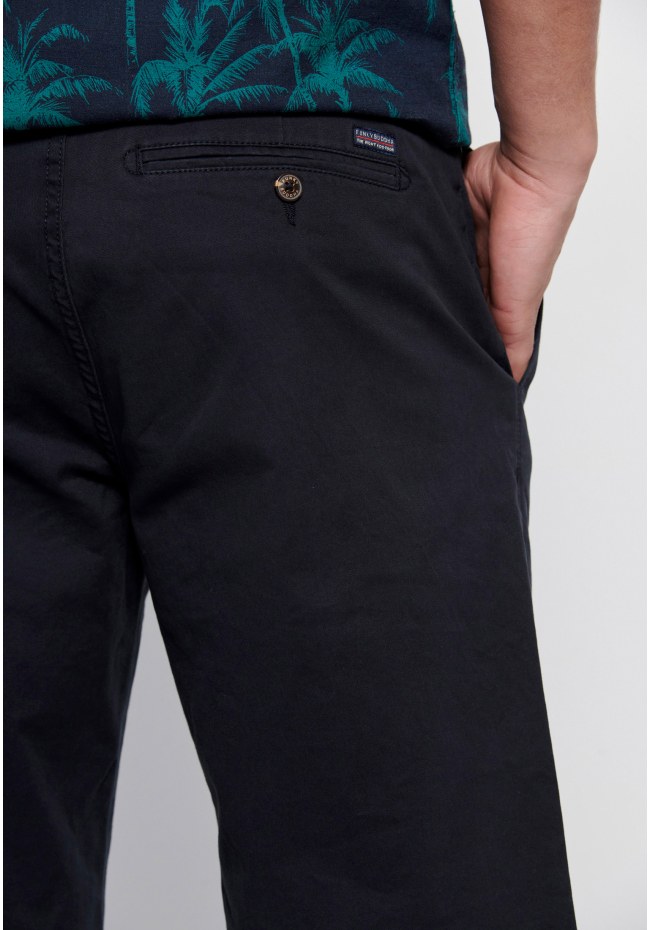 Essential chino shorts