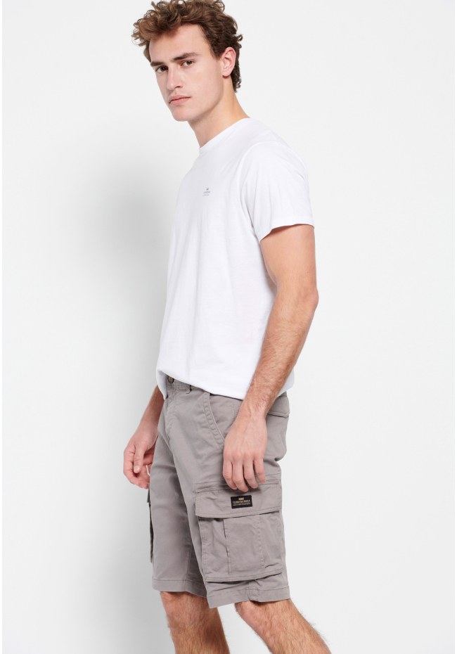 Essential cargo βερμούδα