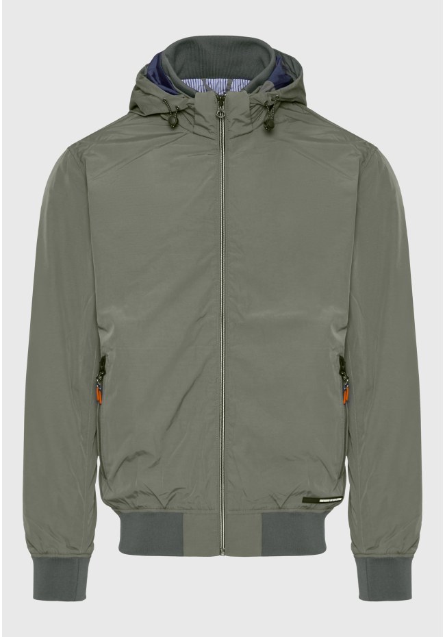 Lightweight jacket with detachable hood