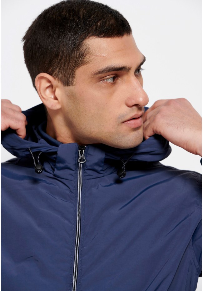 Lightweight jacket with detachable hood