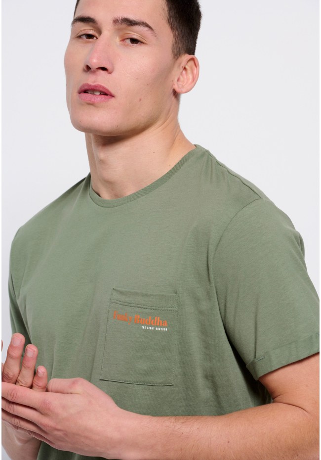 T-shirt with chest pocket