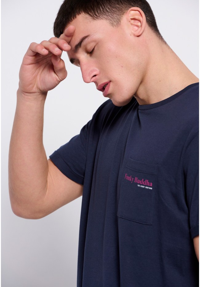 T-shirt with chest pocket