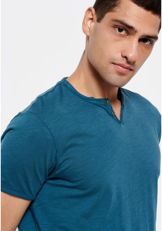 Essential henley neck t-shirt