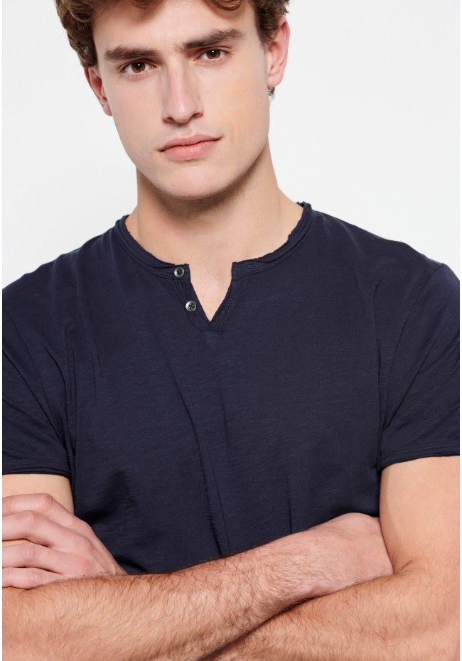 Essential t-shirt με λαιμό henley