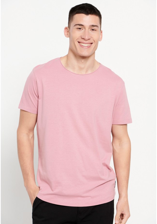 Loose fit raw cut neck t-shirt