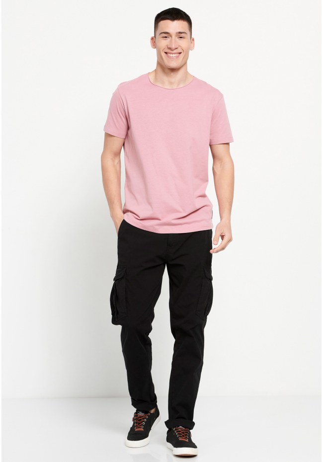 Loose fit raw cut neck t-shirt