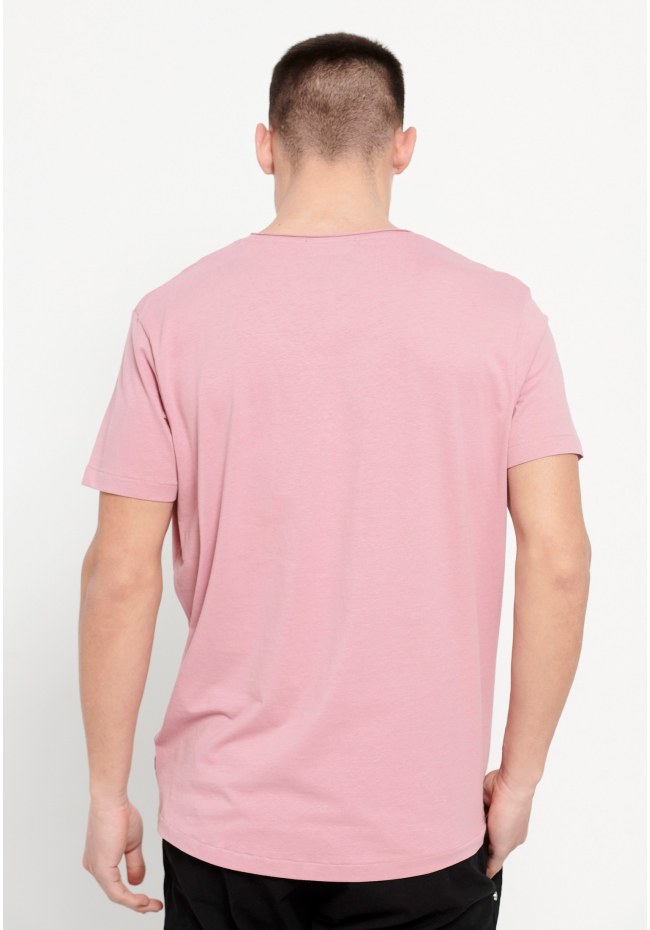 Loose fit raw cut neck t-shirt